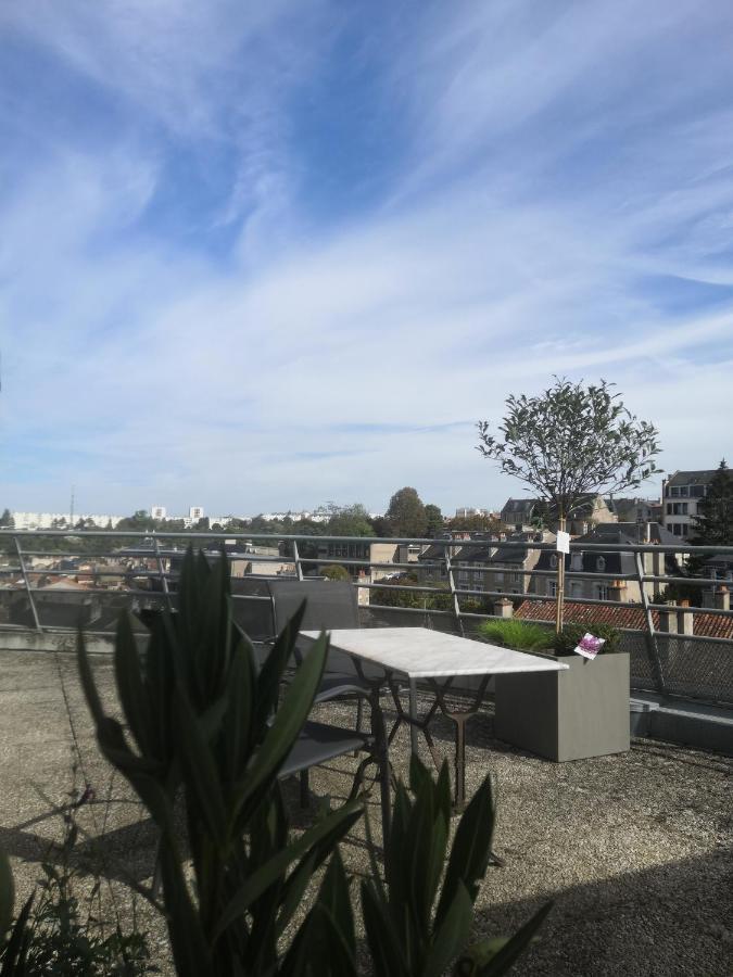 Le Carmelite Apartment Poitiers Exterior foto